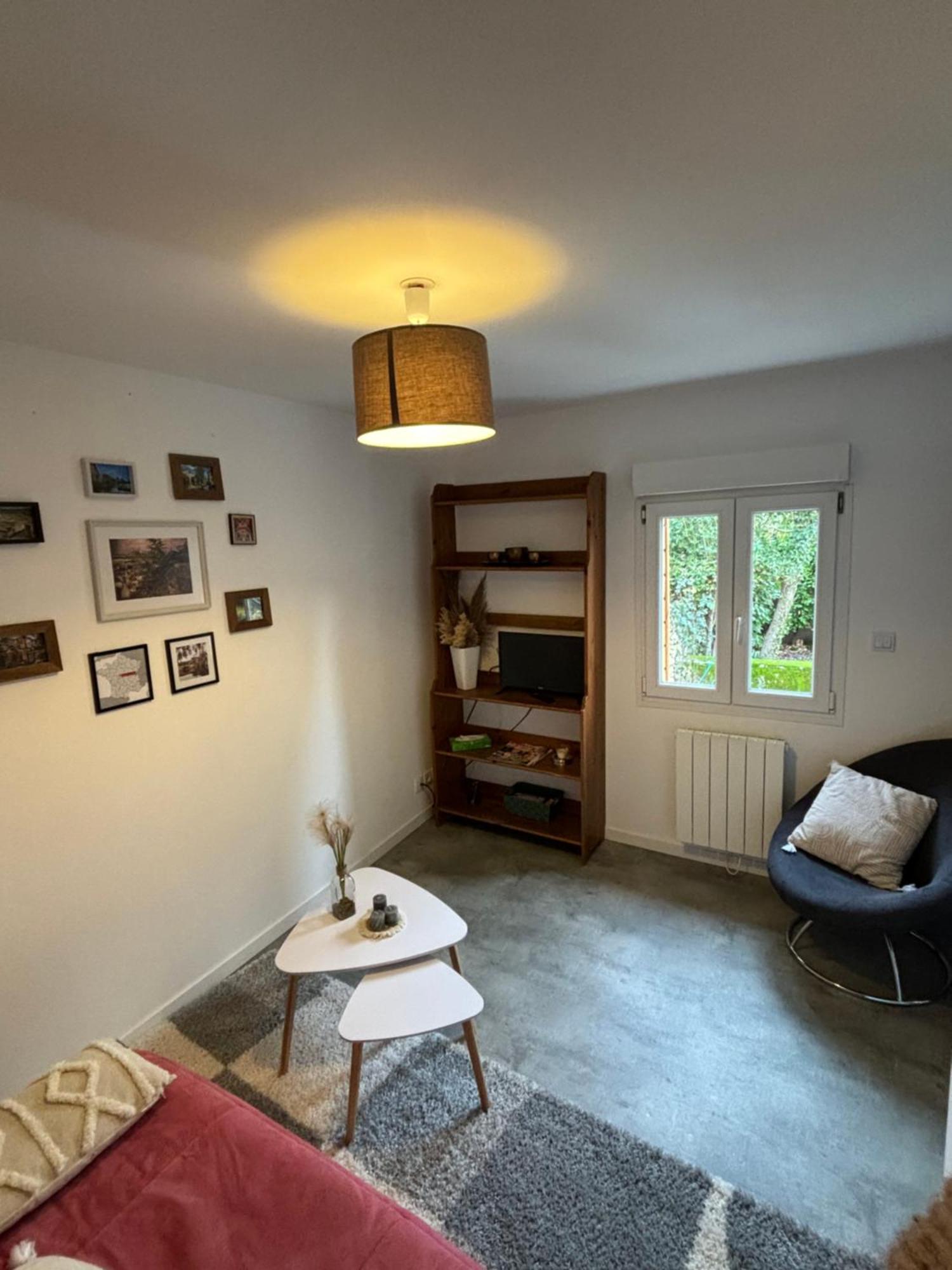 Charmant Studio Argenton Sur Creuse Exterior foto